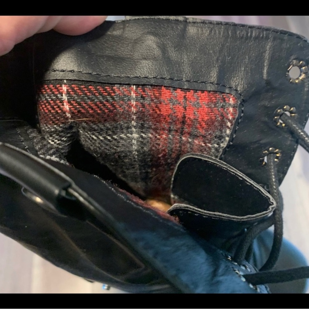 Vintage Wet Seal Light Weight Combat Boots Sz 6 - Picture 7 of 8